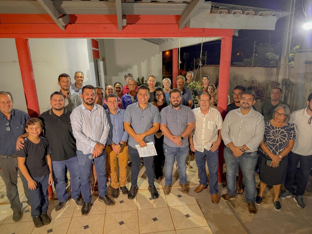 WhatsApp-Image-2025-05-28-at-09.47.19-1024x768 Prefeito Adailton Fúria assina ordem de serviço para pavimentação da Rua Deilmiro João da Silva.